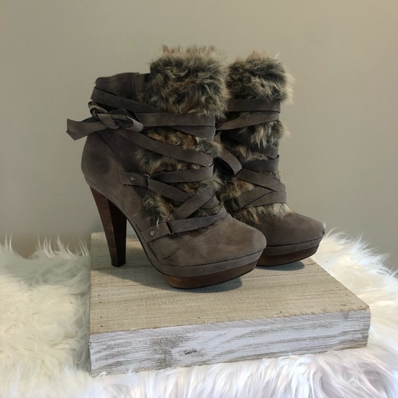 EUC Aldo Fur Boot heels - Picture 2 of 6